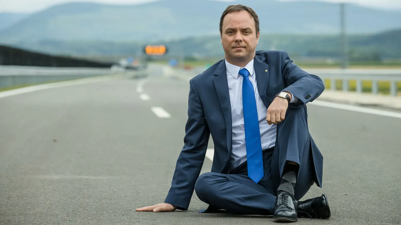 Ezt mondta az embereket érintő megszorításról Nyitrai