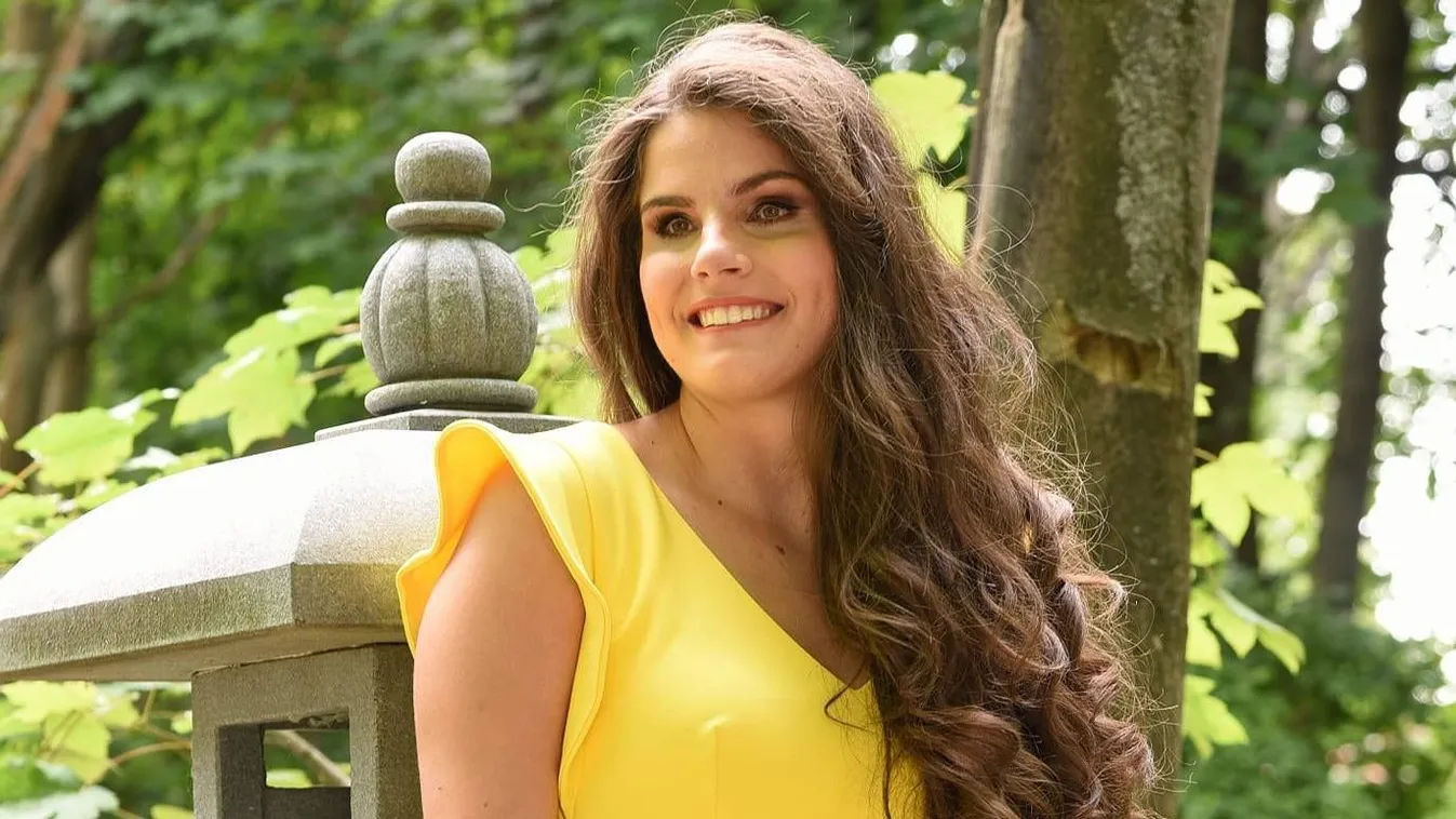 Durva támadás érte a vak magyar énekesnőt