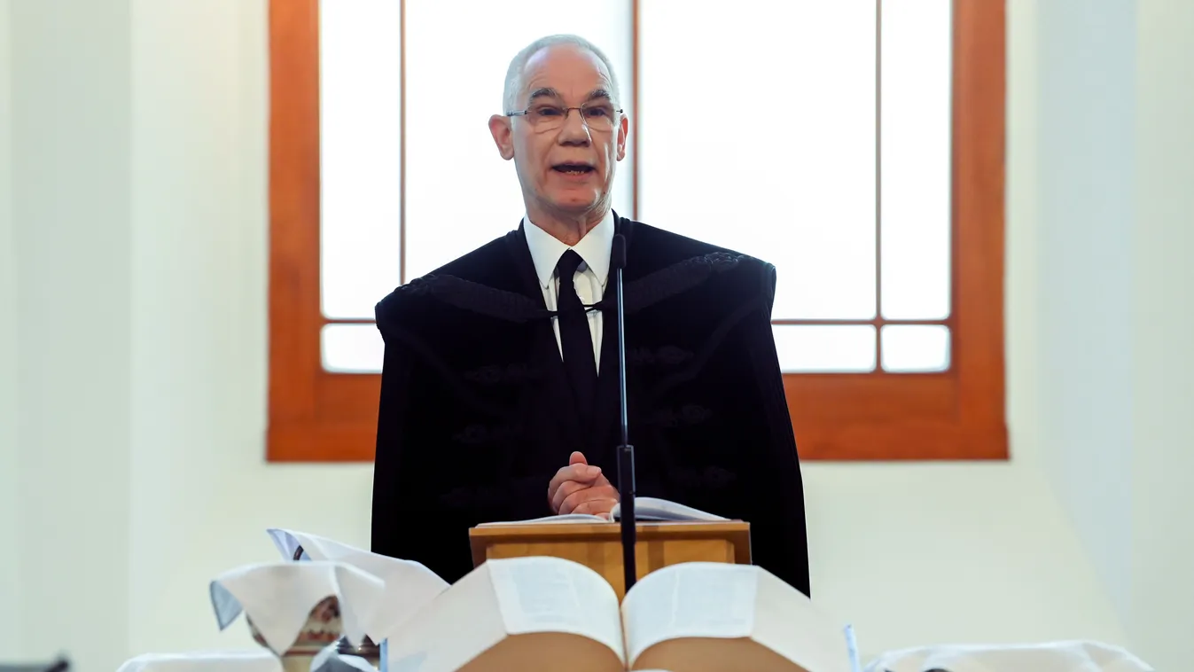 Balog Zoltán: Húsvét üzenete nem elbizonytalanítani akar