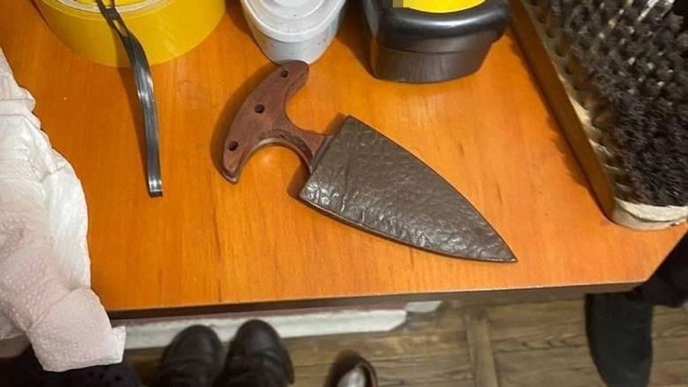 Leszúrtak egy férfit Kijevben, mert soron kivül ment be a patikába