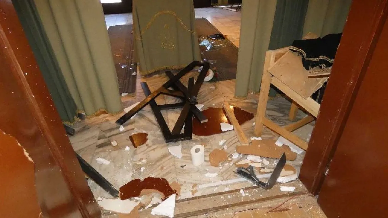 Brutális, mit tettek a budakeszi temetőben a tinik