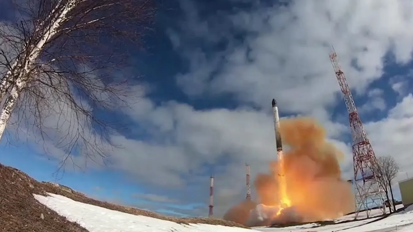  Egy hónapon belül bevetésre kész a Sátán-2 szuperrakéta