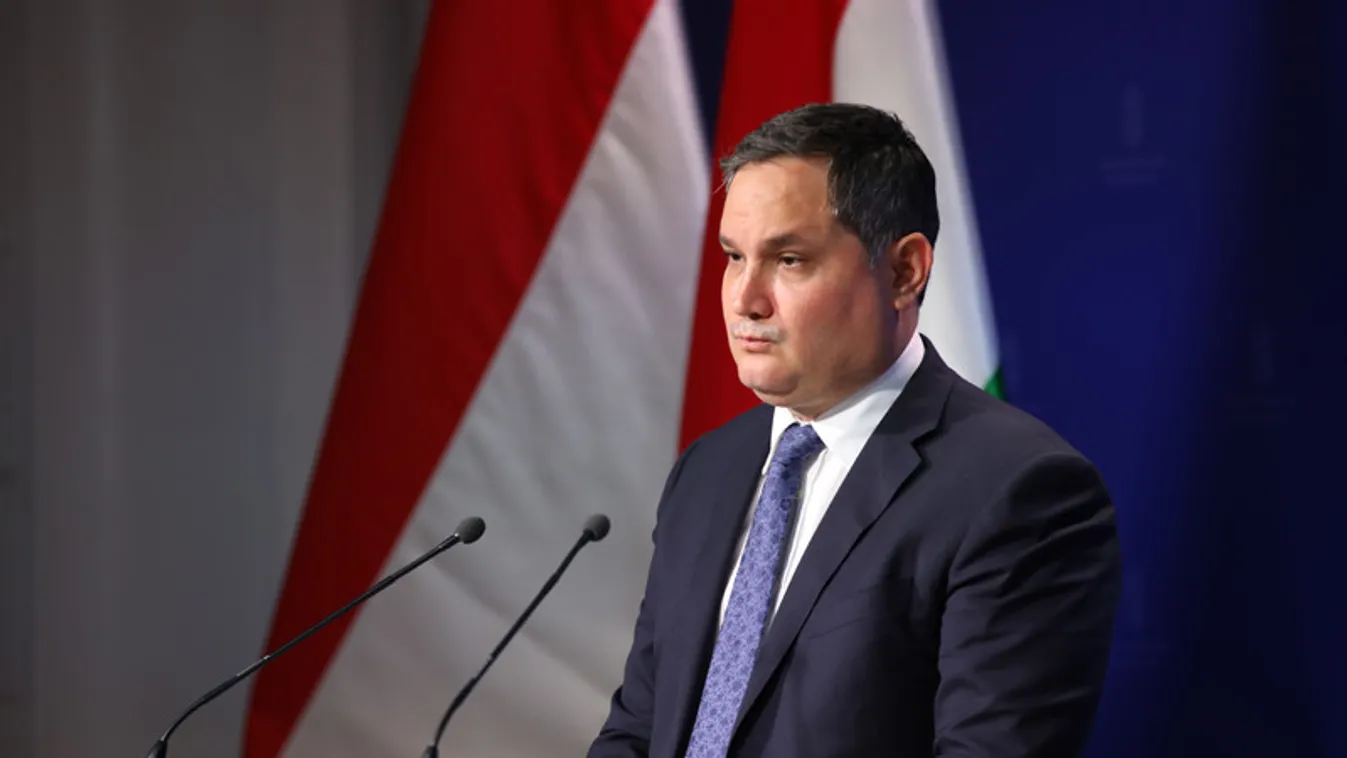 Holnaptól csak a magyar rendszámú autók tankolhatnak kedvezményesen