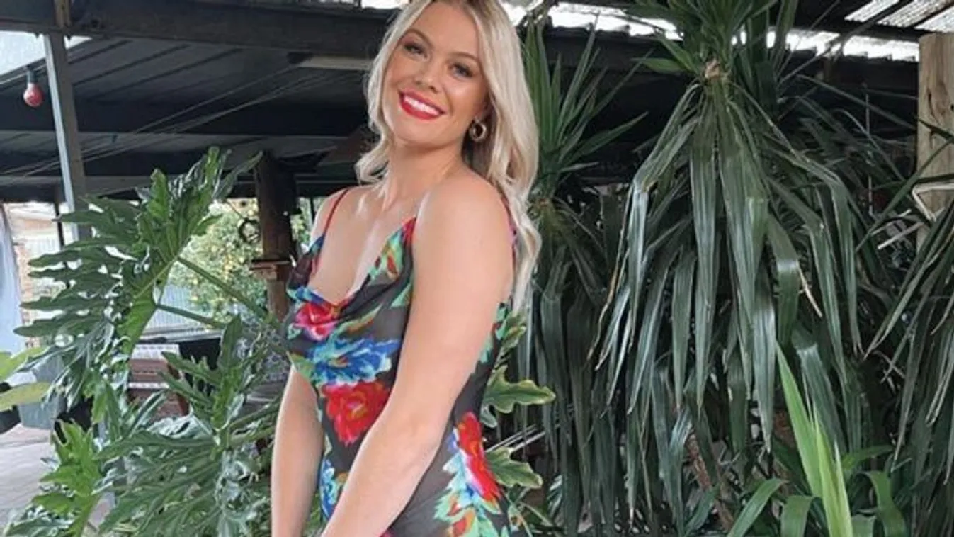 Gondoltad volna? Ez az angyalarcú tanárnő csábította szexre a diákját – Fotó