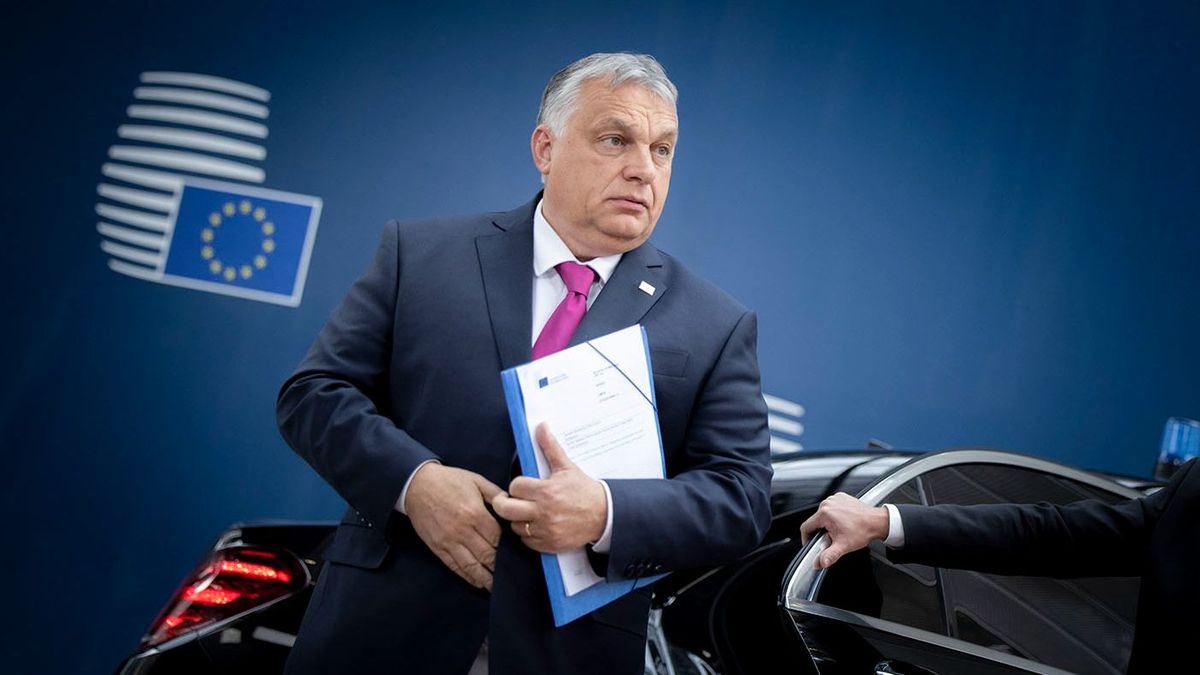 Brüsszelből jelentkezett be Orbán Viktor