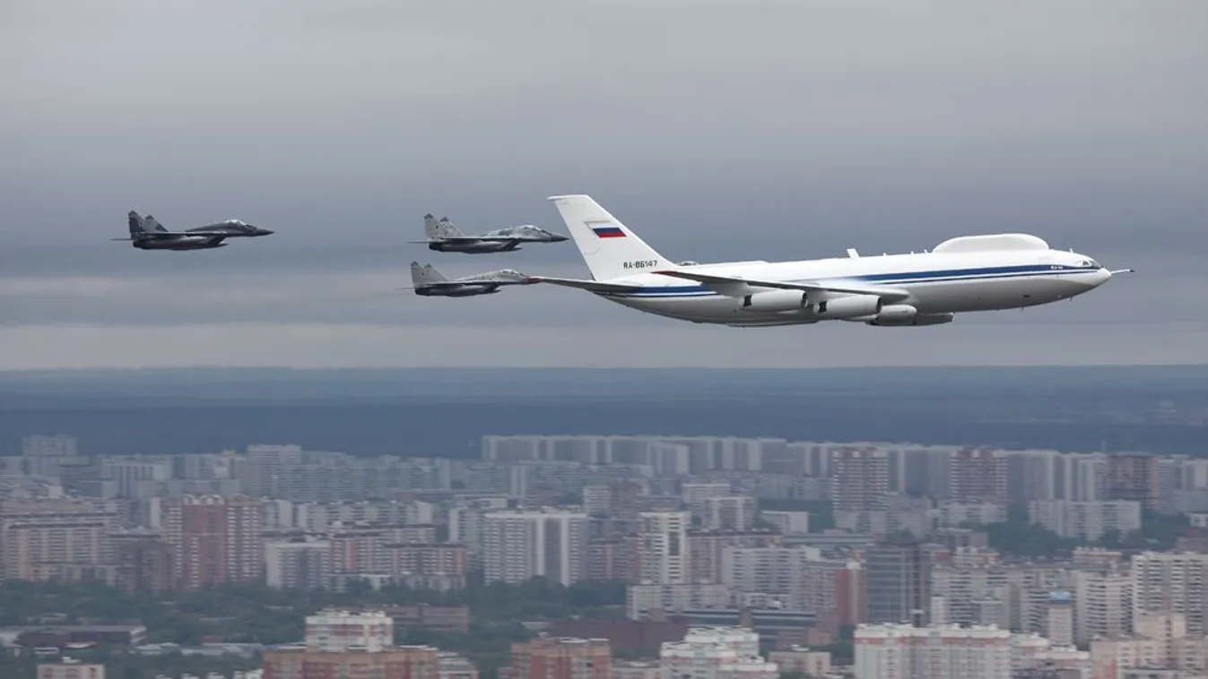 Felszállt az orosz légierő egyik "végítélet napja" repülőgépe, Moszkva fölött látták