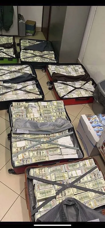 Hungarian border money smuggling