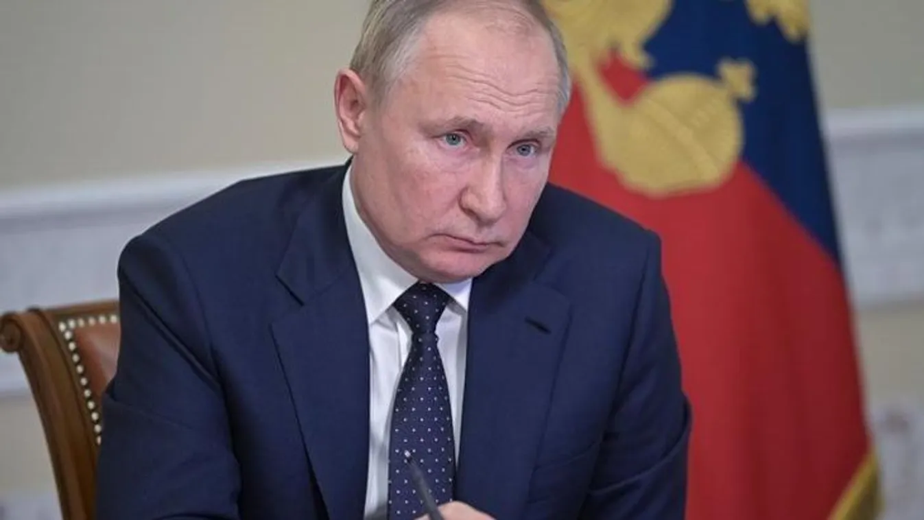 Putyin üzent a Nyugatnak