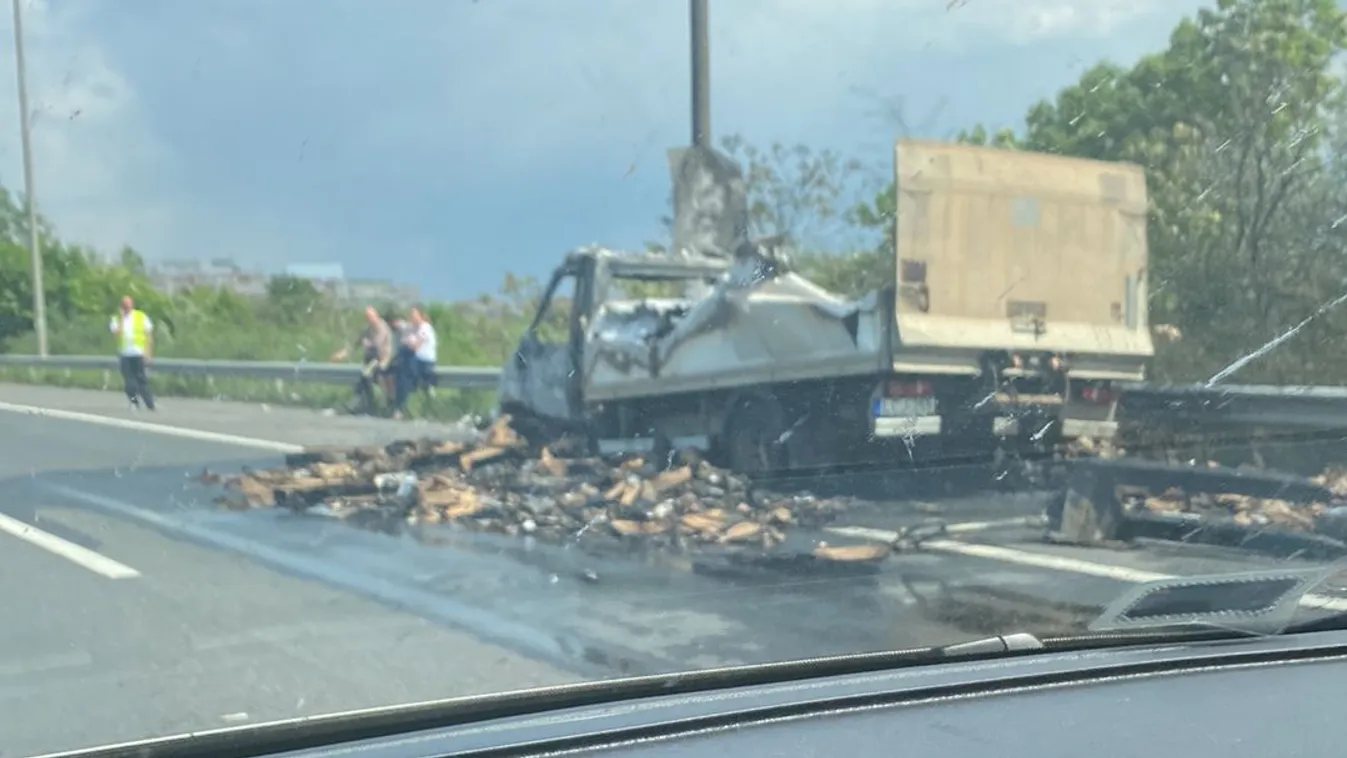 Brutális dugó van az M7-esen Pest felé