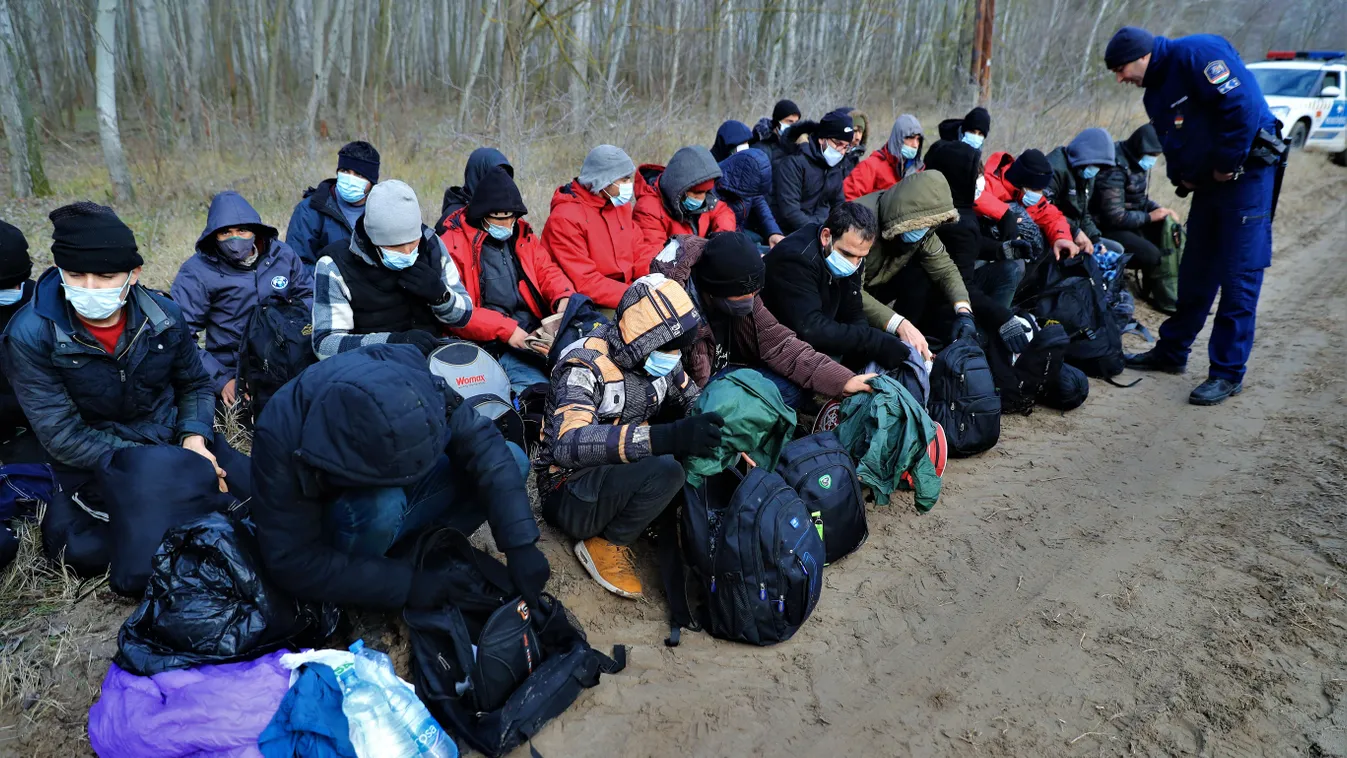 Tüzet raktak a migránsok egy szatymazi tanya szobájában