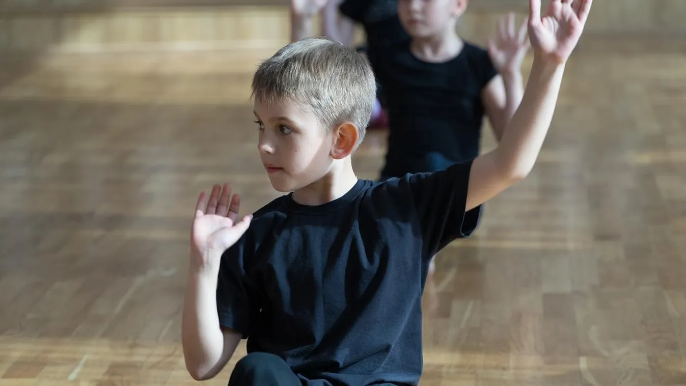 Lassan leépül a kis Patrik teste