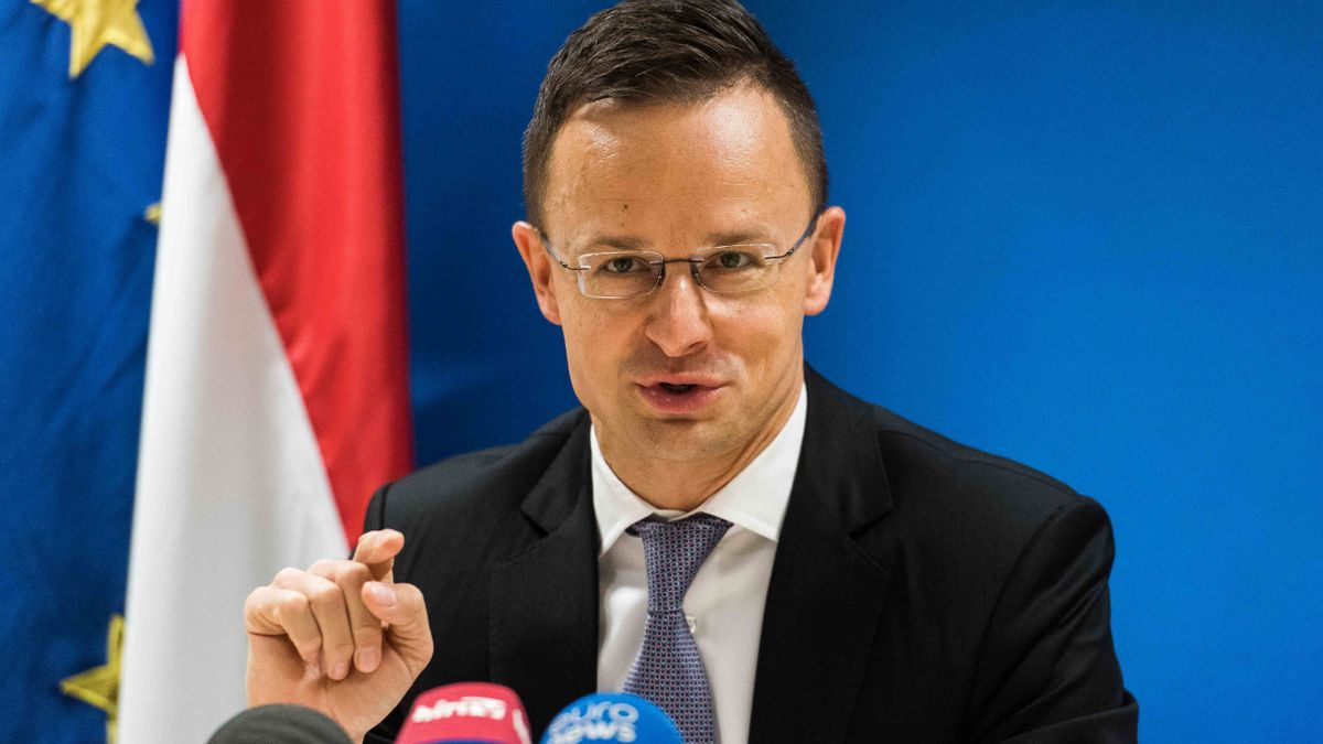 Szijjártó: Magyarországra jön elég gáz