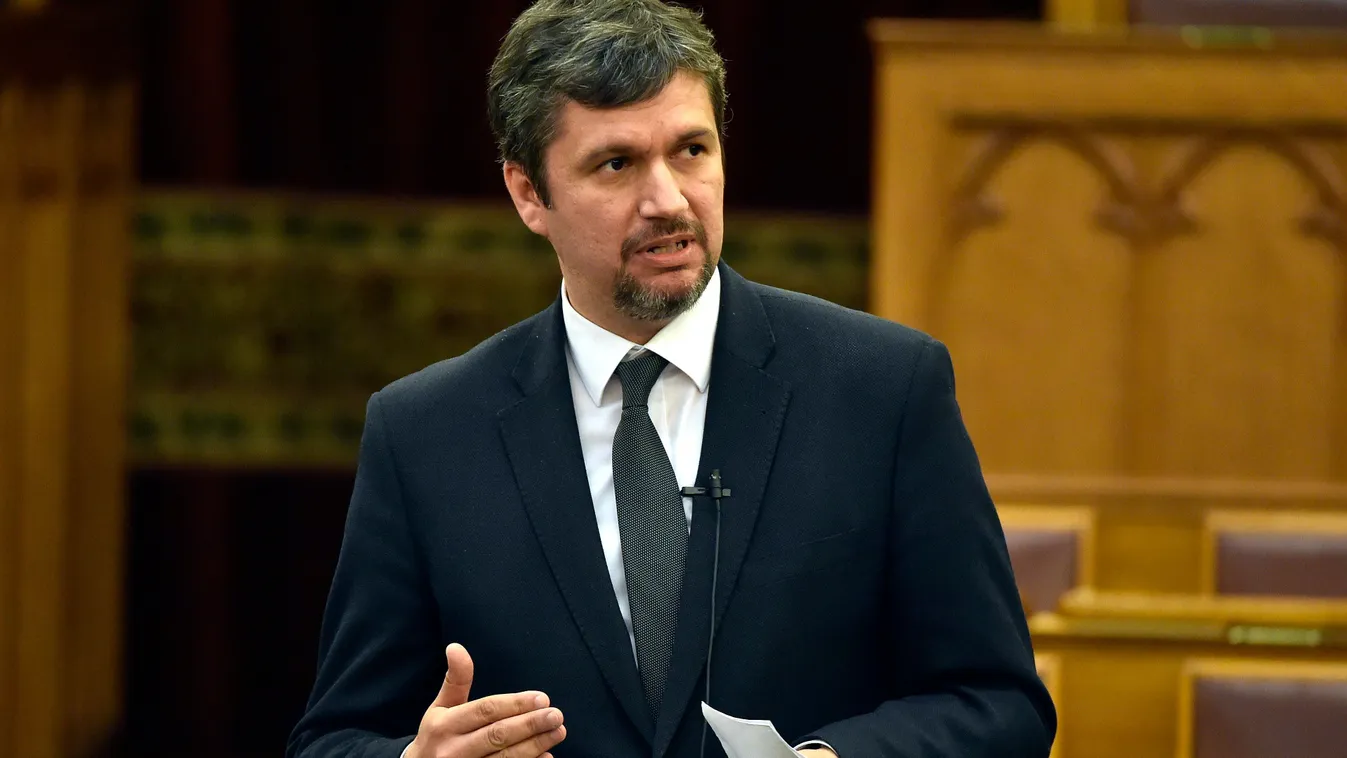 Hadházyt nem érdekli az Országgyűlés, csak a pénz