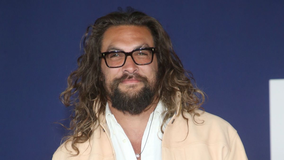 Mégsem békült ki a feleségével? 32 éves bombázóval randizik Jason Momoa - Fotó