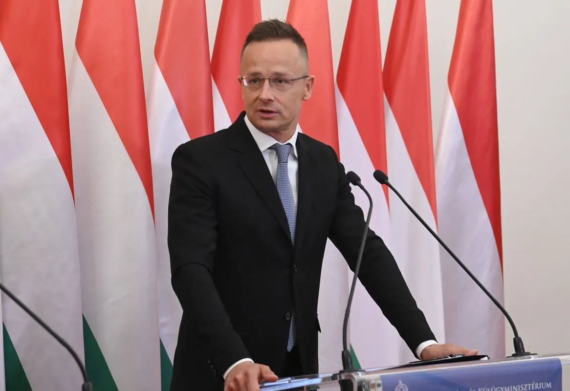 SZIJJÁRTÓ Péter; MALI, Sinisa