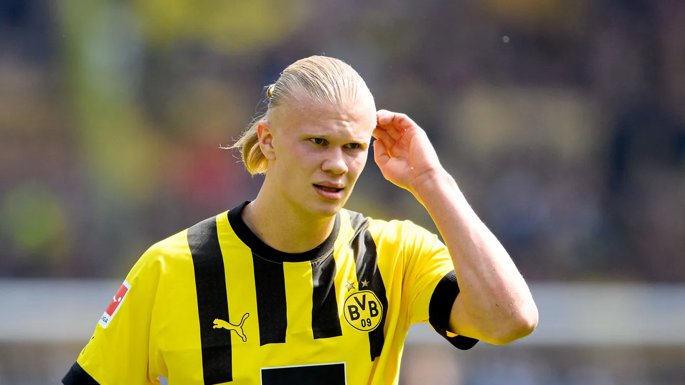 Visszautasítja az ajánlatokat a szexi atléta-lány