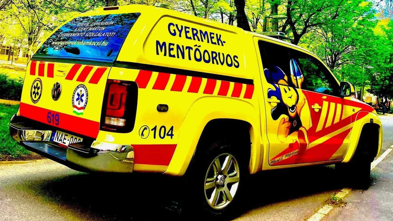 Ezt az embert támadják a buszban felejtett kislány miatt