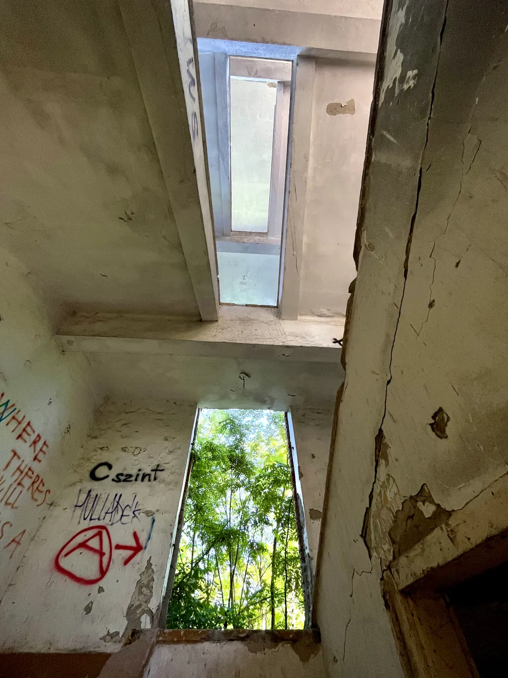 20220602 Budapest, Hazánk egyik legismertebb szellemvárosa Veszprém közelében, Szentkirályszabadja település határában áll. A szovjet katonáknak épített kisvárosban az akkori viszonyokhoz képest szinte luxus uralkodott. Fotó:Bánkúti Sándor