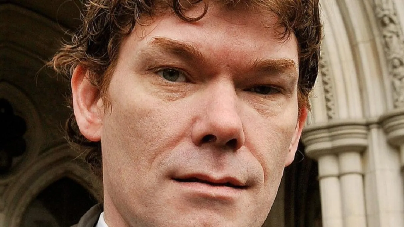 Feltörte a NASA rendszerét, bizonyítékot talált az ufókra