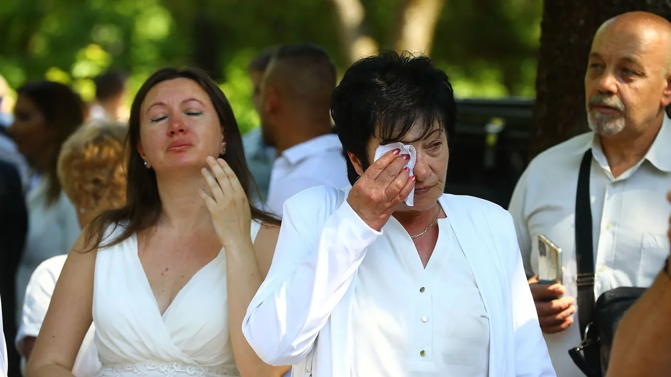 Zokog Berki Krisztián édesanyja, mert nem látja az unokáját