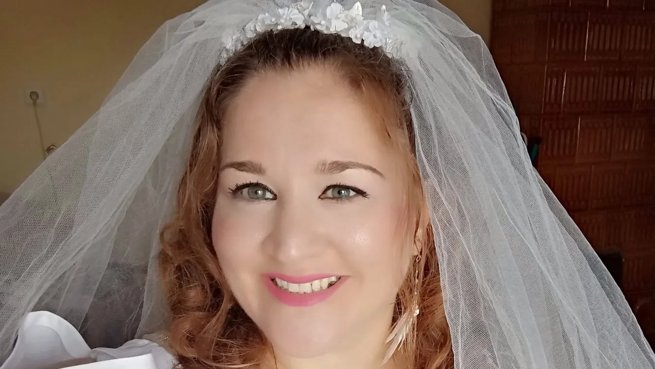 Szomorú részletek a magyar énekesnő válásáról