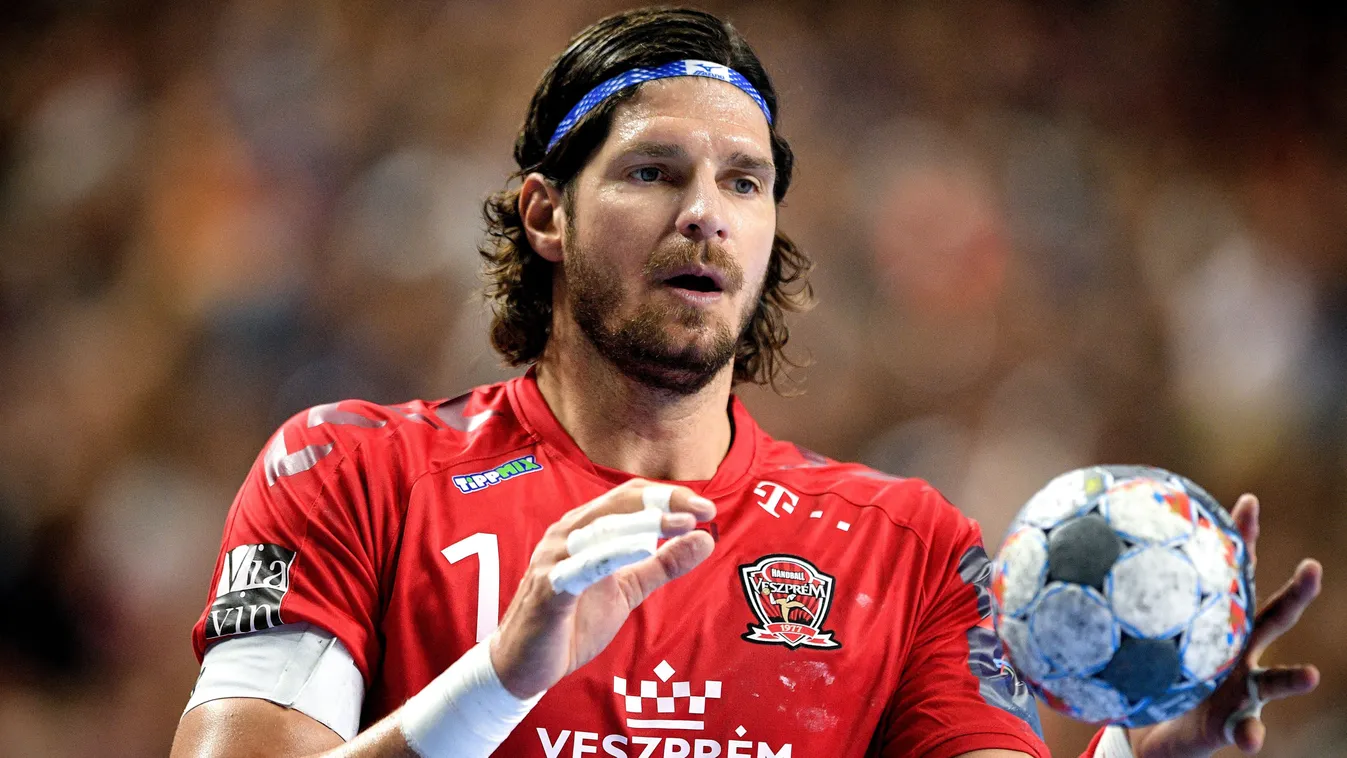 Így romantikázott a pesti éjszakában Nagy Laci