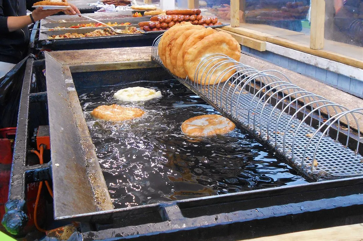 Traditional,Hungarian,Food,Maned,Lángos,Baker,At,A,Eastern,Food