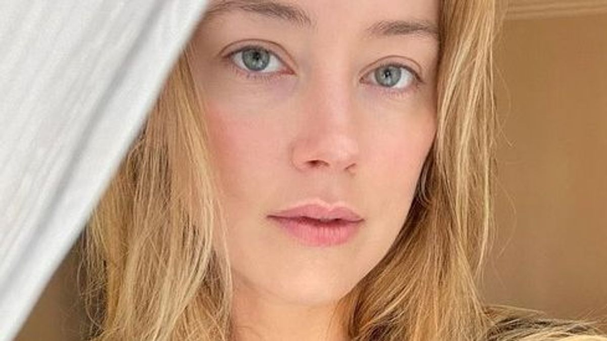 Vicc az egész: Kamu adománygyűjtés indult Amber Heard megsegítésére