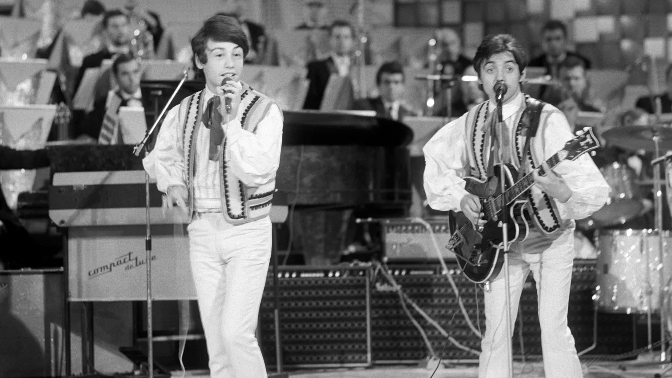 Csomós Péter; Fenyõ Miklós