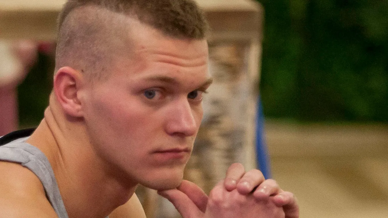 „Még mindig szeretlek” – zokogta VV Krisztián kedvese