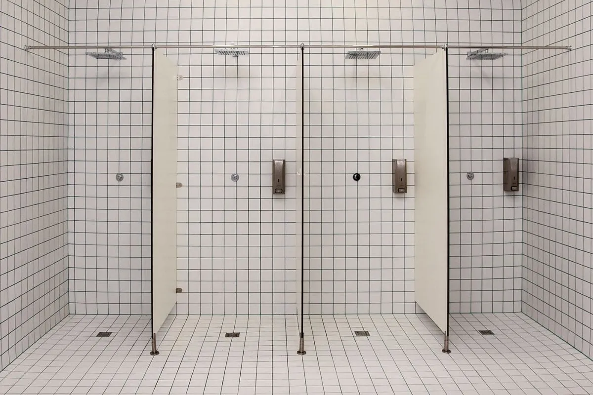 Public,Shower,Room