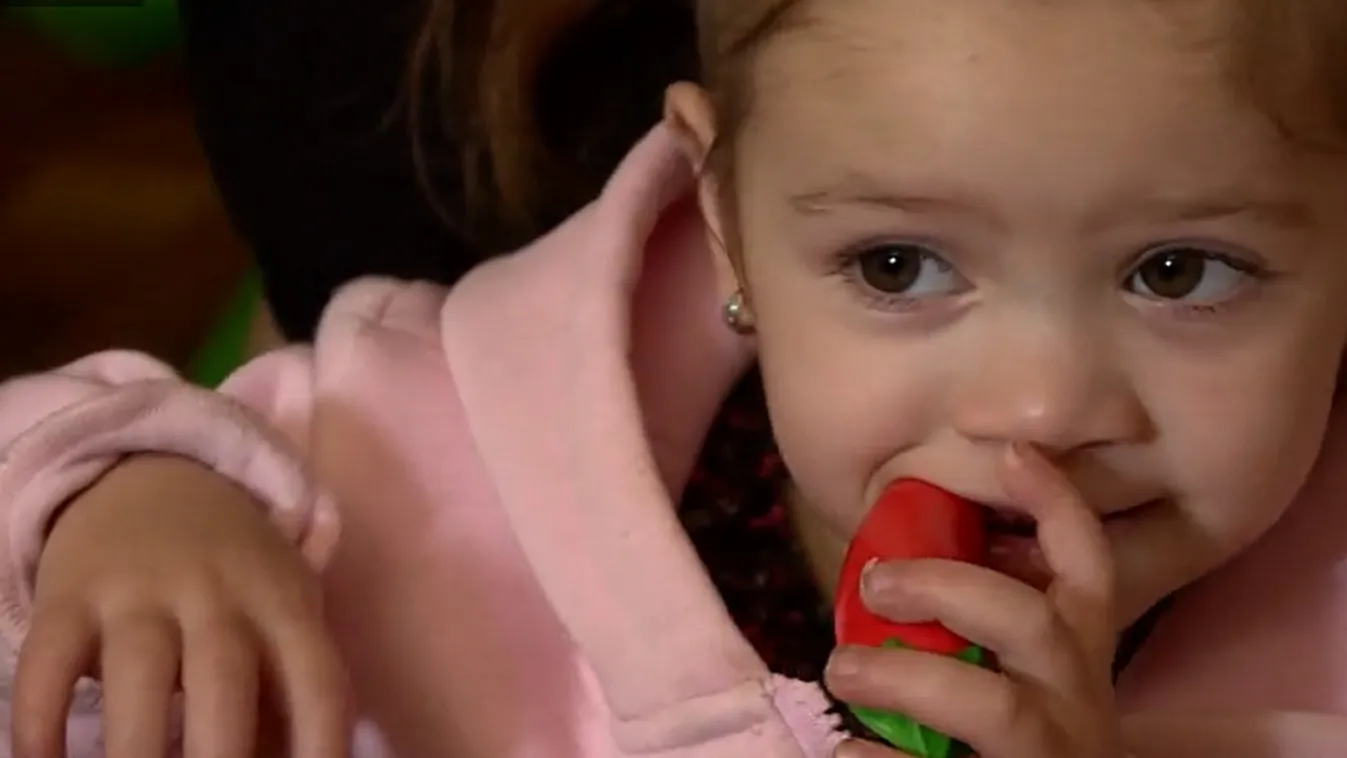 Lyukas szívvel született Lilike