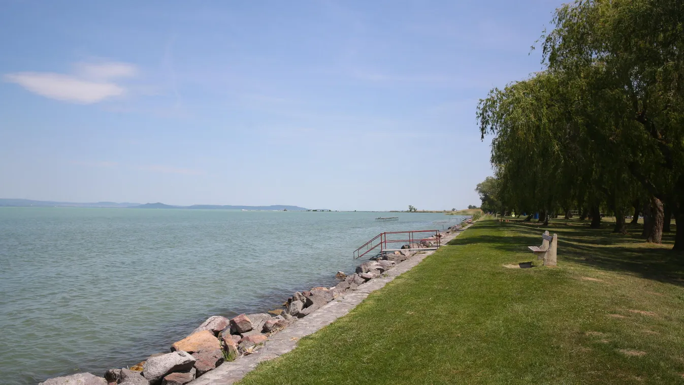 Szívszaggató: holtan találták meg a Balatonban eltűnt fiúkat
