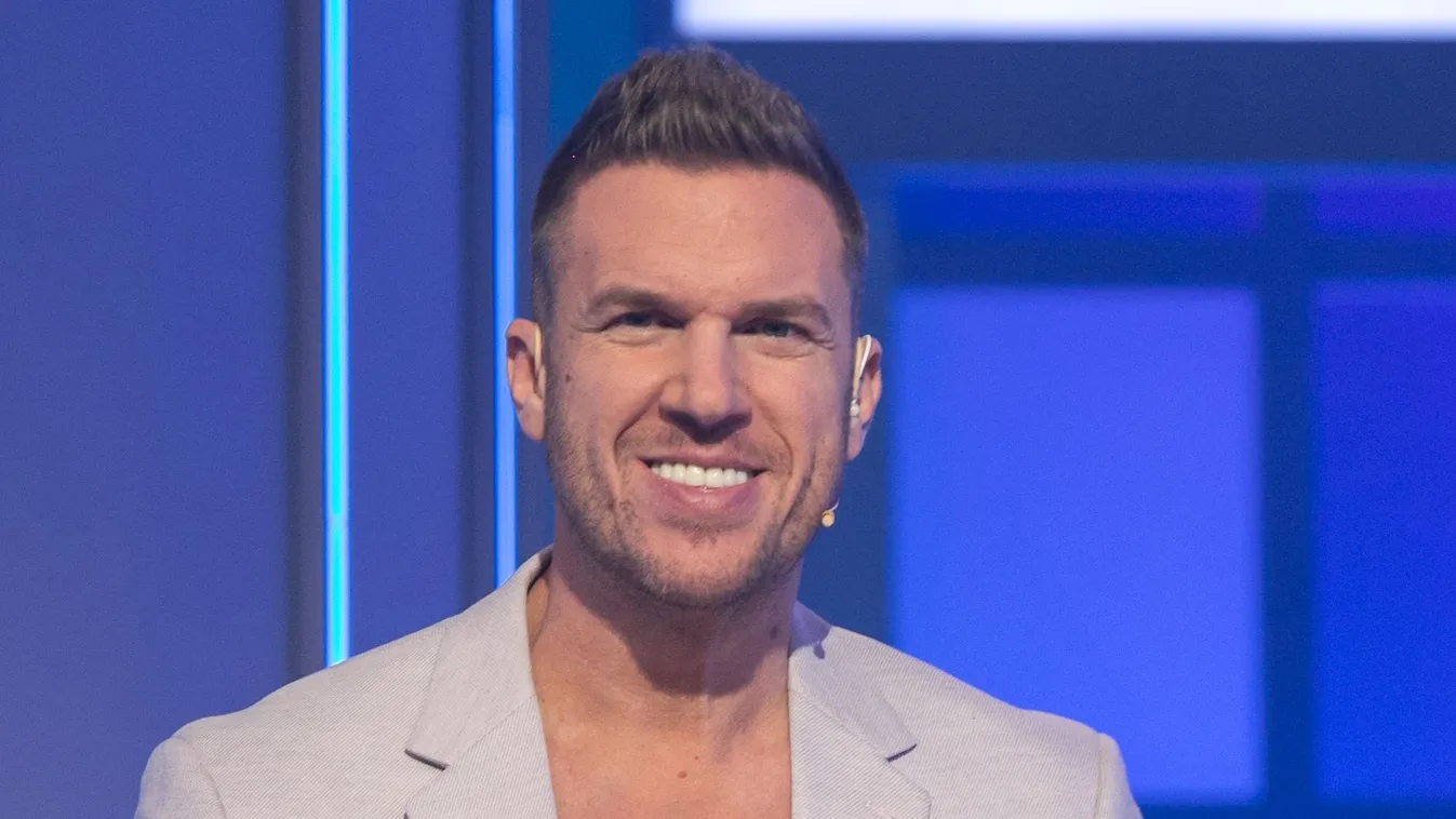 Megszületett Kasza Tibiék második gyereke, ezt a nevet kapta