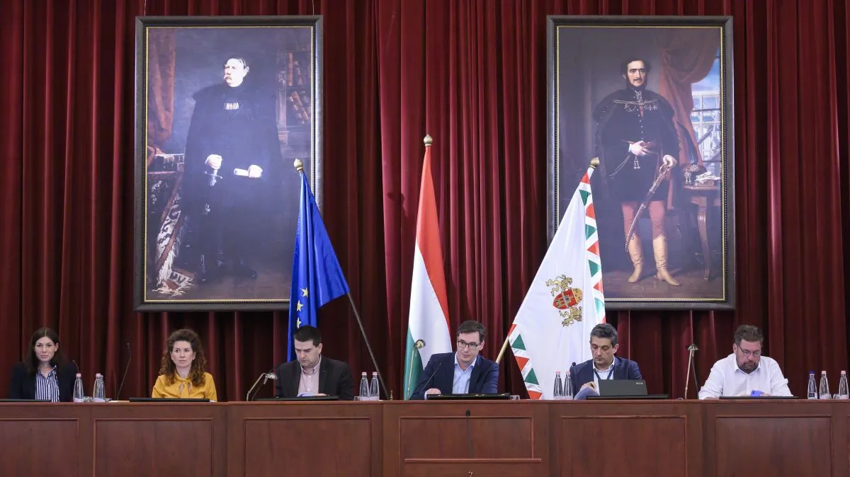 BÕSZ Anett; KARÁCSONY Gergely; TÜTTÕ Kata; KISS Ambrus; SZÁMADÓ Tamás; KERPEL-FRONIUS Gábor