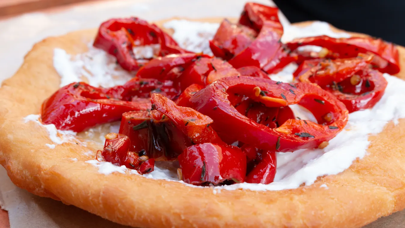 Olaj nélkül sül a diétás lángos