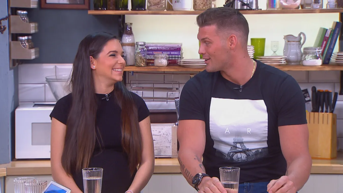 Kiderült a magyar sztárpár kisbabájának neme