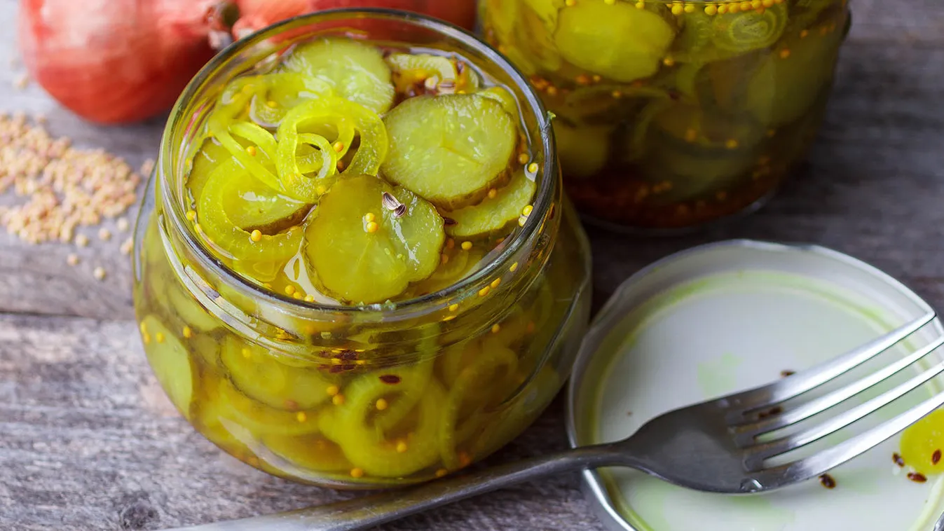 Pickled,Cucumbers,.,Sliced,Cucumbers,Marinated,With,Onions,And,Mustard