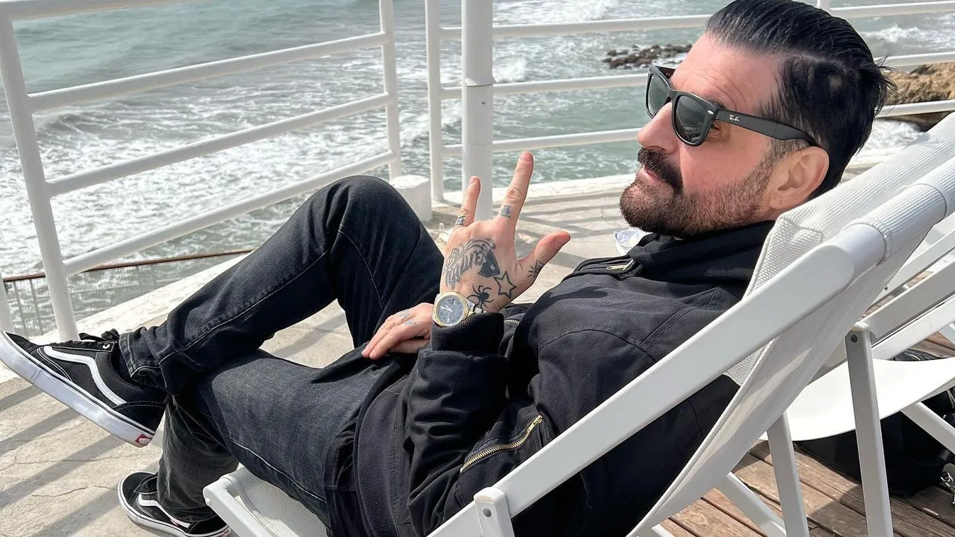 Itt a lehetőség: Együtt zenélhetsz a Hooligans gitárosával