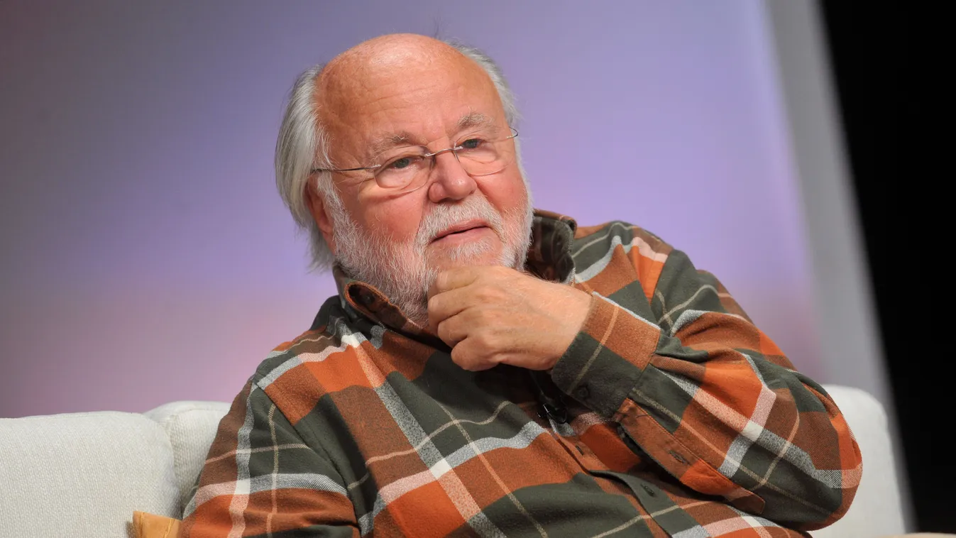 Zokogva búcsúztak Haumann Pétertől a kollégái