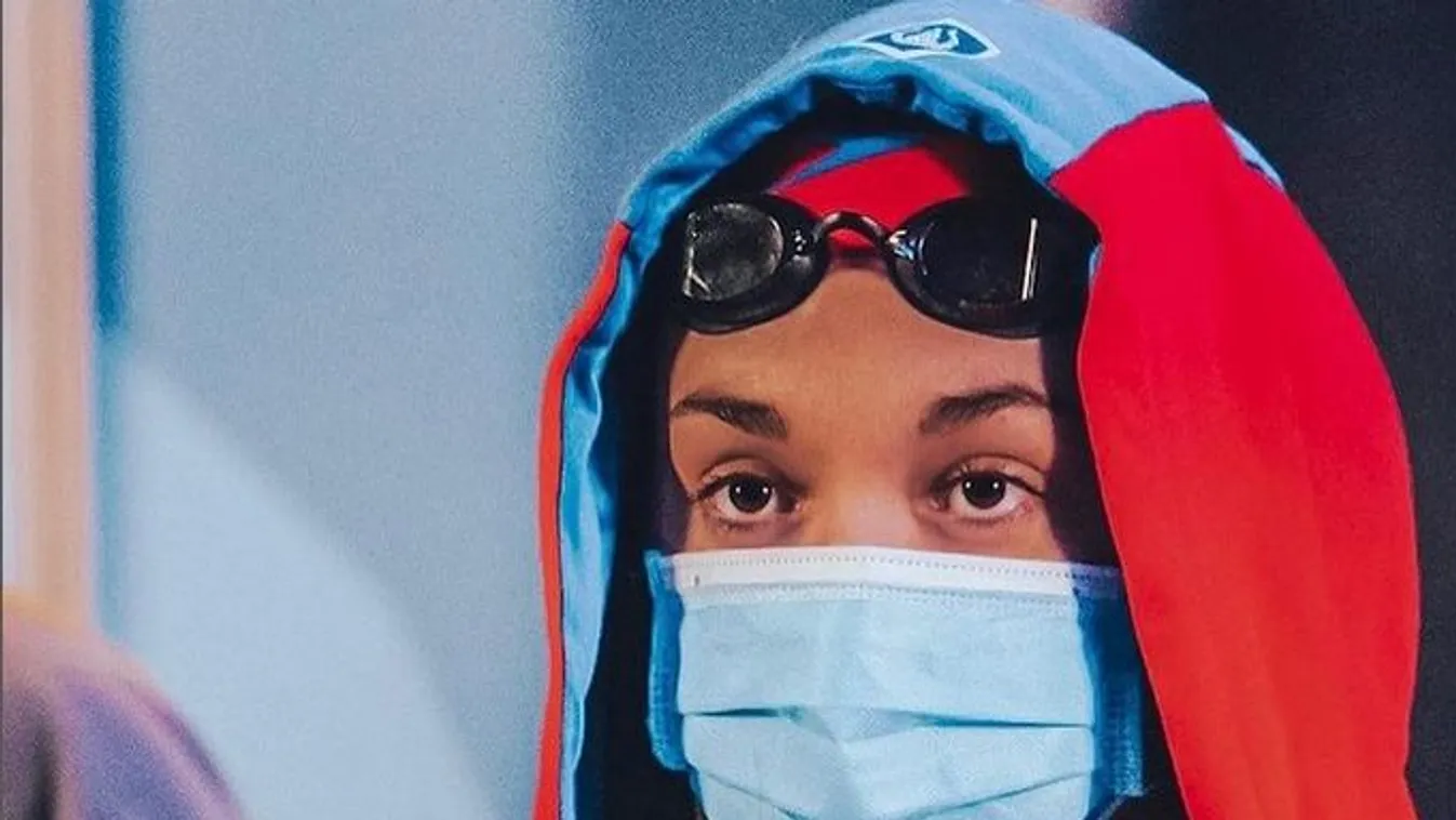 Súlyos állítás, berogoztak egy úszót Budapesten?