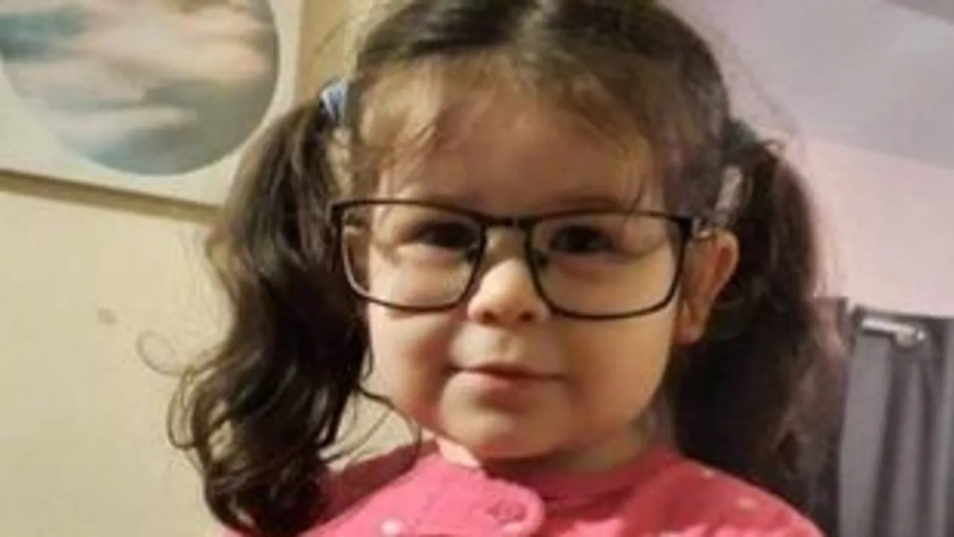 Egy 2 éves kislány az életéért küzd