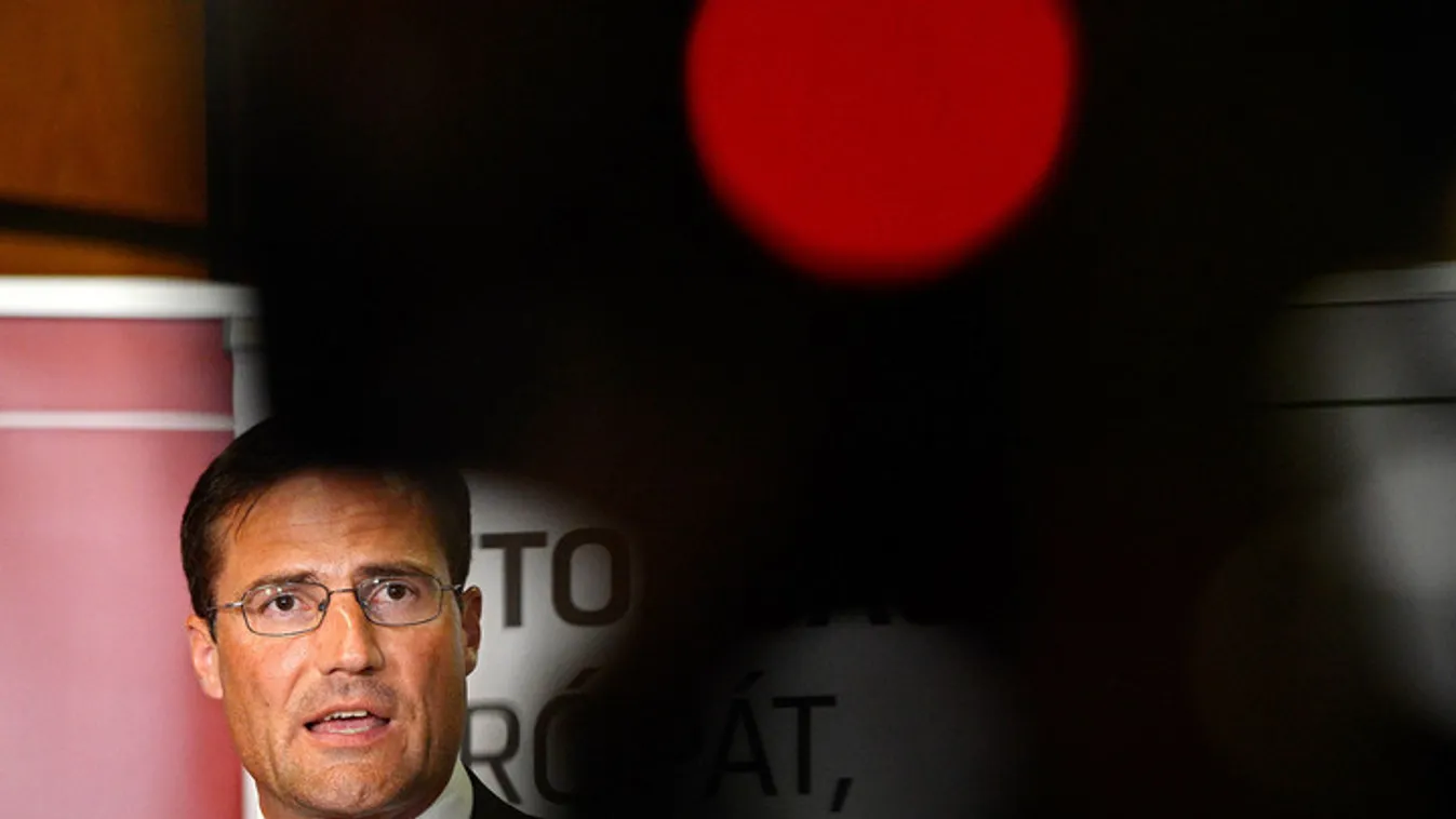 Az antiszemita Gyöngyösi Márton a Jobbik új elnöke