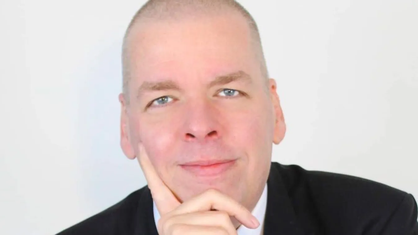 Schmuck Andor meglepő döntést hozott