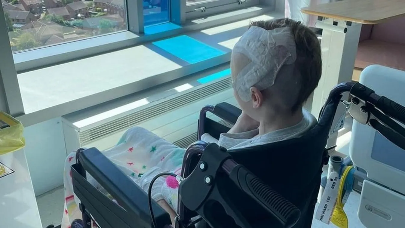 Életveszélybe került egy 13 éves lány a játszótéren