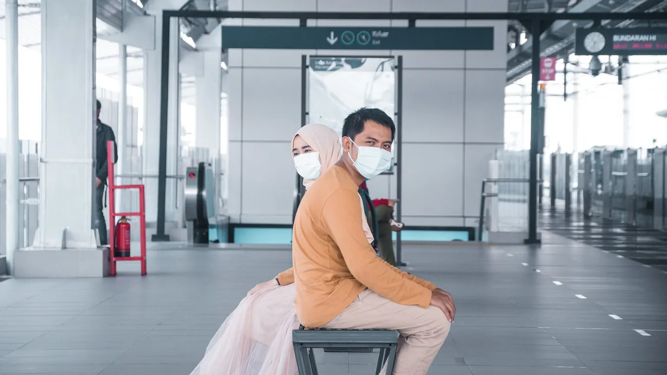 Rekordszámú új covidos, már a 7. hullámról beszélnek