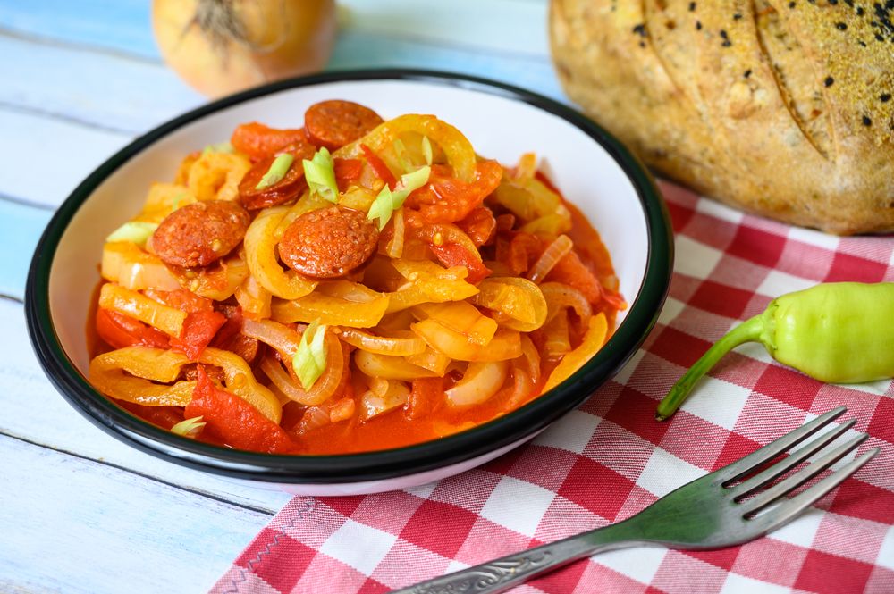 Traditional,Hungarian,Letcho,(lecsó),With,Sausage