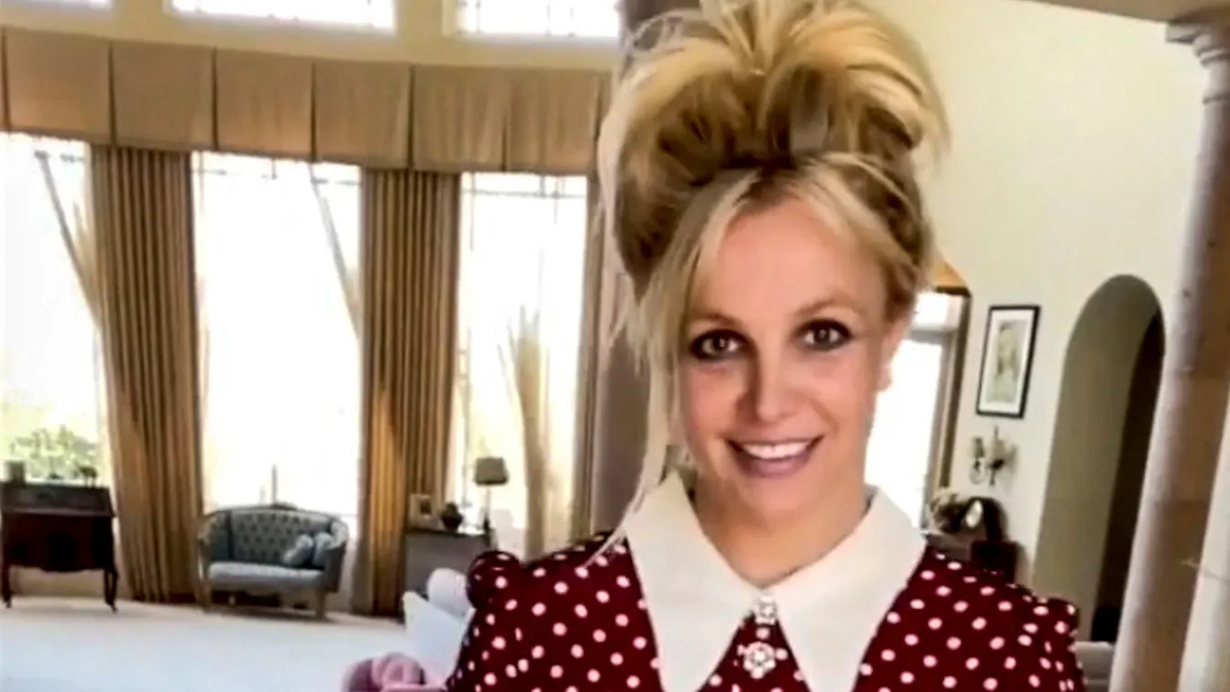 Ezt művelte a meztelen Britney Spears, amikor lefotózták