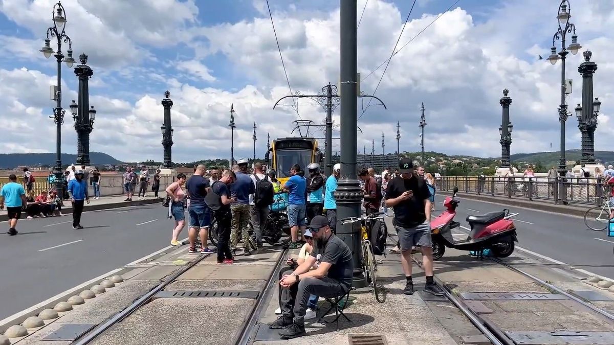 Pár száz ember akarta megbénítani Budapestet – Videó