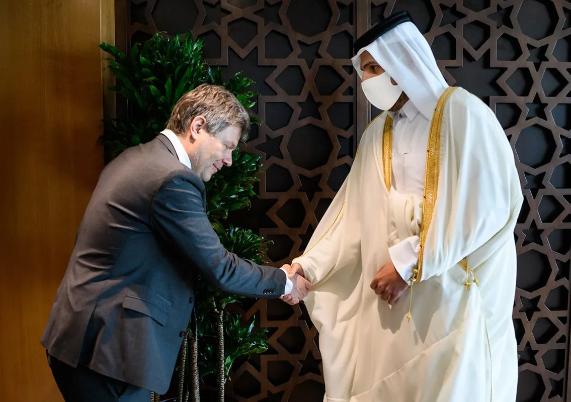 Federal Minister of Economics Habeck in Qatar